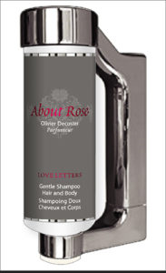 Poussez & Savonnez | Systèmes-doseur par HD Fragrances | Des distributeurs de cosmétique : une solution pour une hospitalité durable-About Rose Love Letters-Shampoing